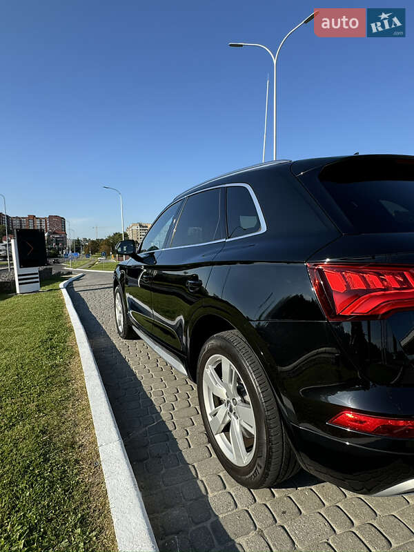 Внедорожник / Кроссовер Audi Q5 2018 в Львове
