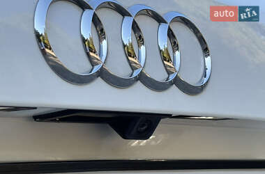 Внедорожник / Кроссовер Audi Q5 2016 в 