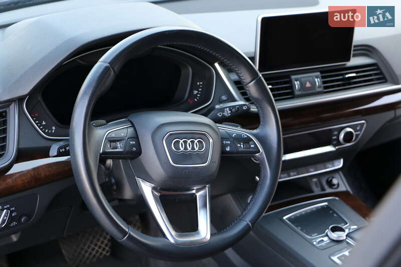 Внедорожник / Кроссовер Audi Q5 2018 в Киеве