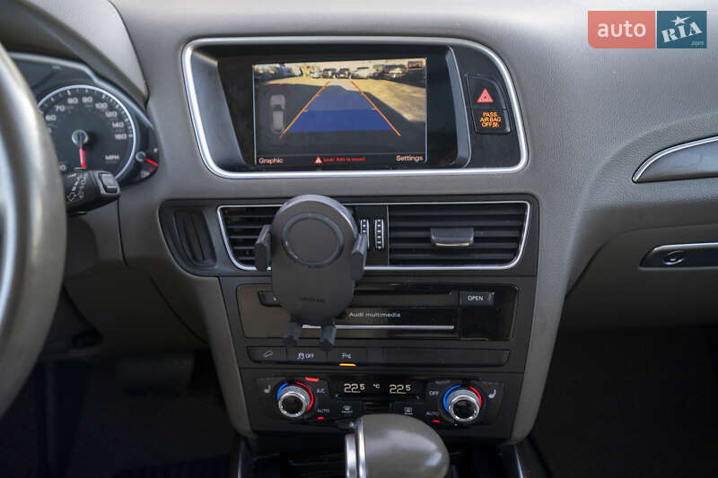 Позашляховик / Кросовер Audi Q5 2015 в Києві