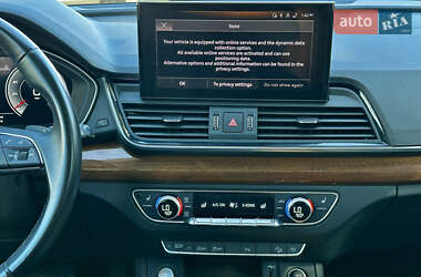 Позашляховик / Кросовер Audi Q5 2022 в 