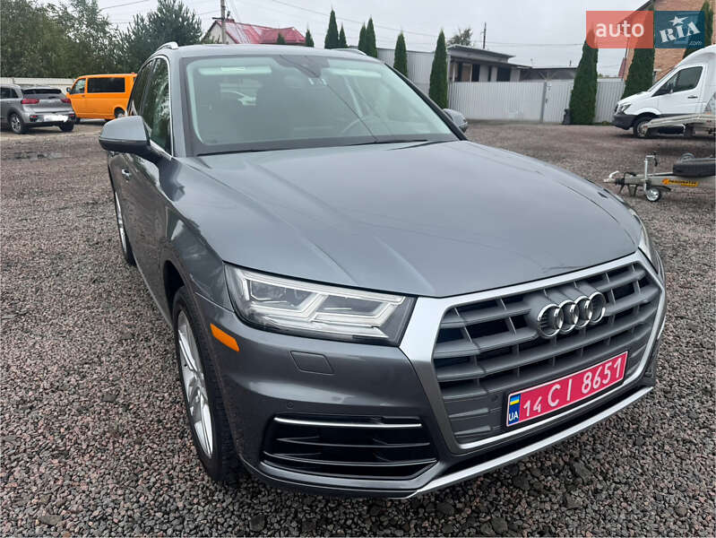 Внедорожник / Кроссовер Audi Q5 2018 в Луцке