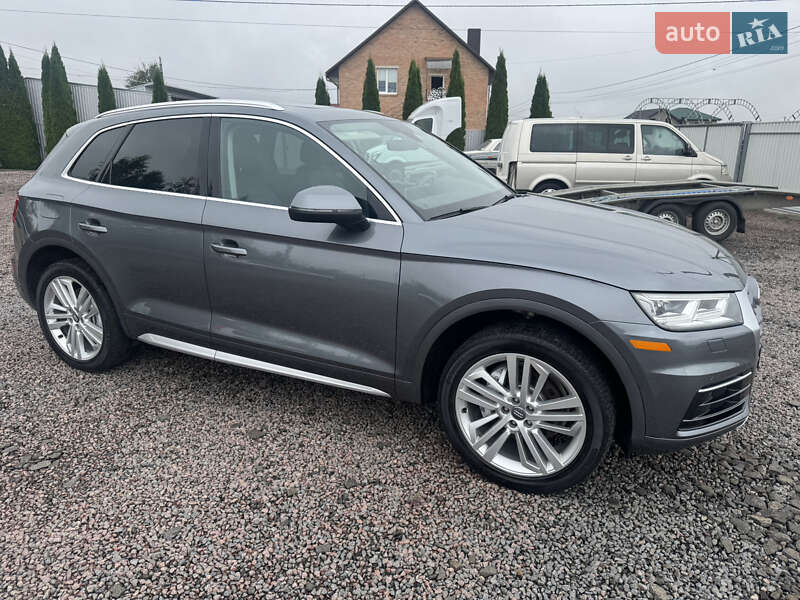 Внедорожник / Кроссовер Audi Q5 2018 в Луцке