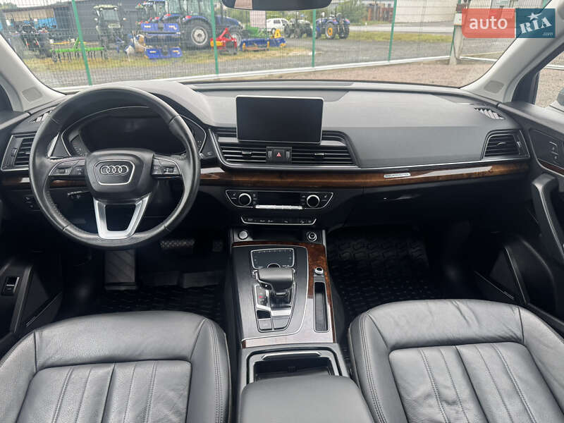 Внедорожник / Кроссовер Audi Q5 2018 в Луцке