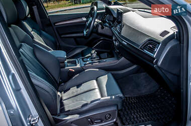Внедорожник / Кроссовер Audi Q5 2022 в 
