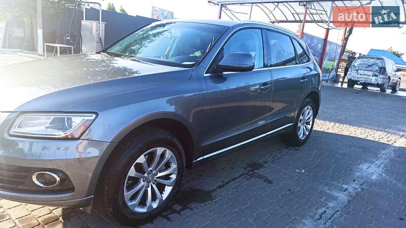 Внедорожник / Кроссовер Audi Q5 2014 в Новомосковске