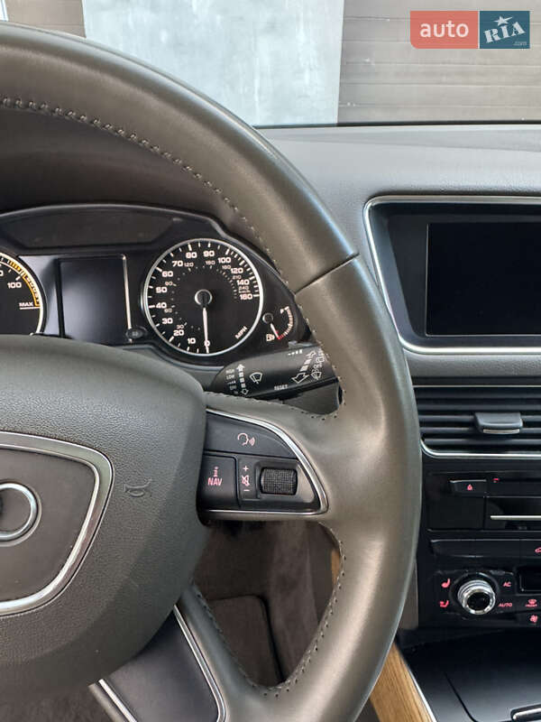Позашляховик / Кросовер Audi Q5 2013 в Луцьку