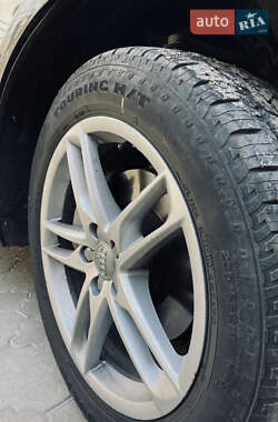 Позашляховик / Кросовер Audi Q5 2013 в 
