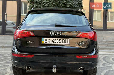 Внедорожник / Кроссовер Audi Q5 2010 в 