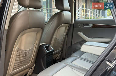 Внедорожник / Кроссовер Audi Q5 2010 в 