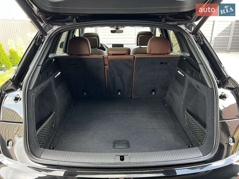 Позашляховик / Кросовер Audi Q5 2018 в Луцьку