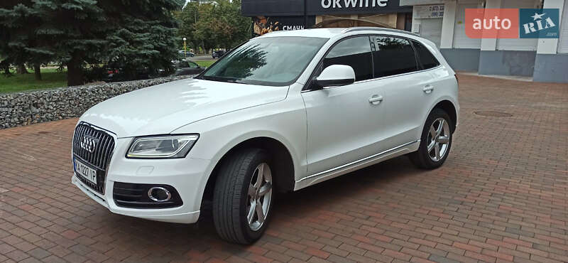 Внедорожник / Кроссовер Audi Q5 2012 в Киеве