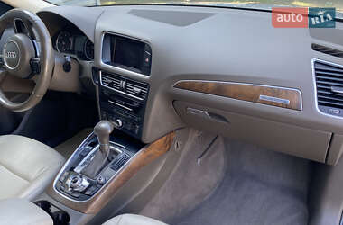 Внедорожник / Кроссовер Audi Q5 2012 в 