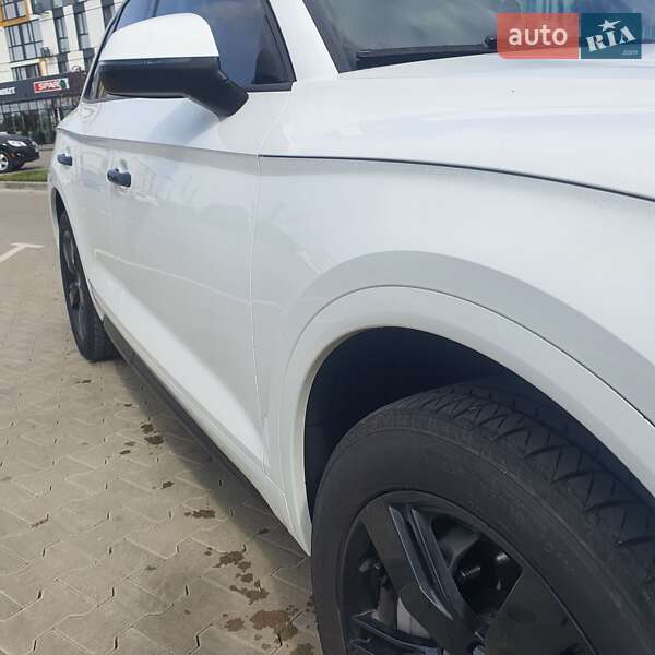 Внедорожник / Кроссовер Audi Q5 2017 в Луцке