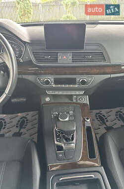 Внедорожник / Кроссовер Audi Q5 2019 в 