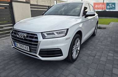 Внедорожник / Кроссовер Audi Q5 2018 в 