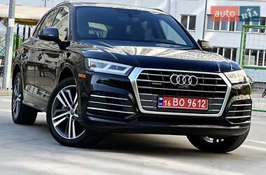 Внедорожник / Кроссовер Audi Q5 2017 в 
