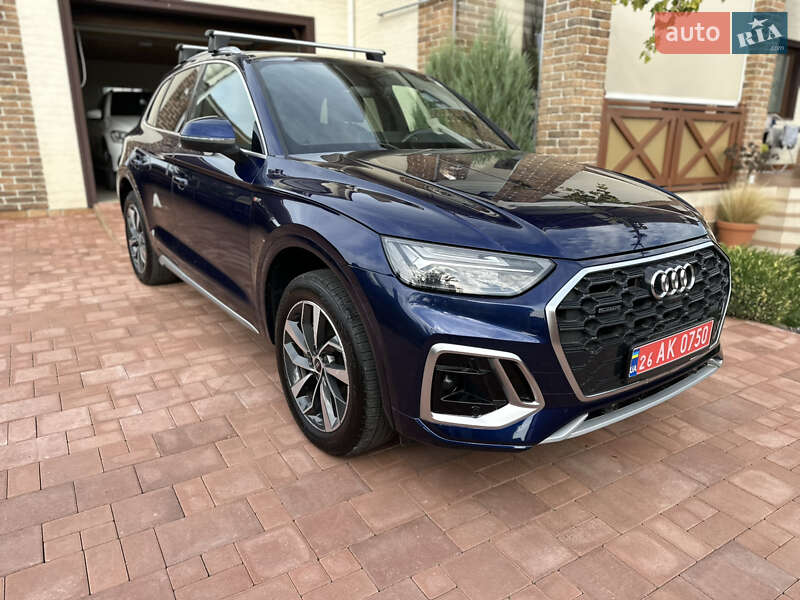 Внедорожник / Кроссовер Audi Q5 2022 в Черновцах