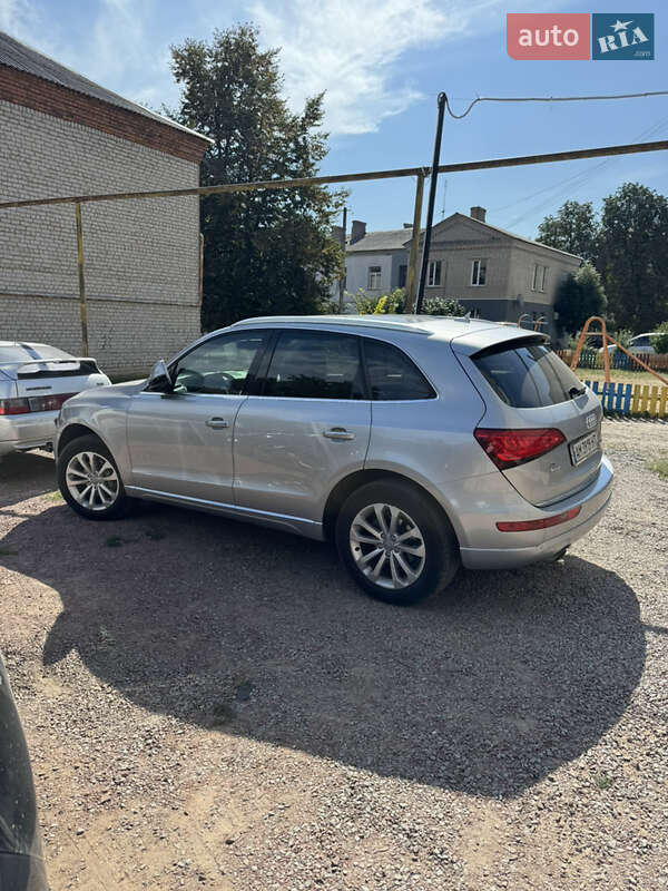 Внедорожник / Кроссовер Audi Q5 2015 в Коростышеве