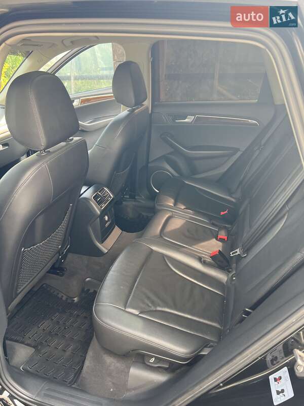 Внедорожник / Кроссовер Audi Q5 2011 в Львове