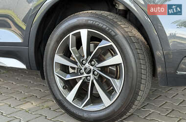 Внедорожник / Кроссовер Audi Q5 2020 в 