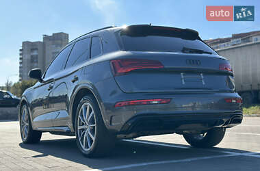 Внедорожник / Кроссовер Audi Q5 2024 в 