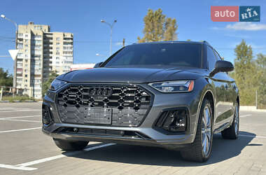 Внедорожник / Кроссовер Audi Q5 2024 в 