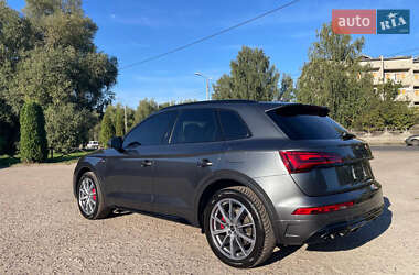 Внедорожник / Кроссовер Audi Q5 2024 в 