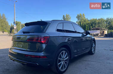 Внедорожник / Кроссовер Audi Q5 2024 в 