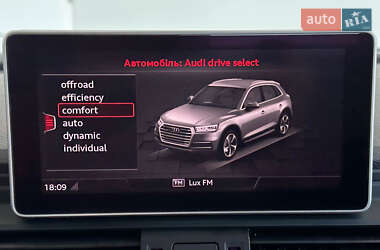 Внедорожник / Кроссовер Audi Q5 2018 в 
