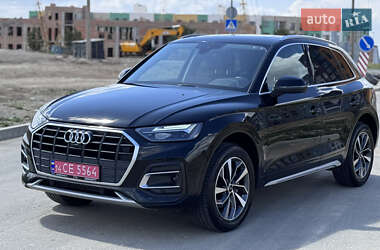 Внедорожник / Кроссовер Audi Q5 2020 в 