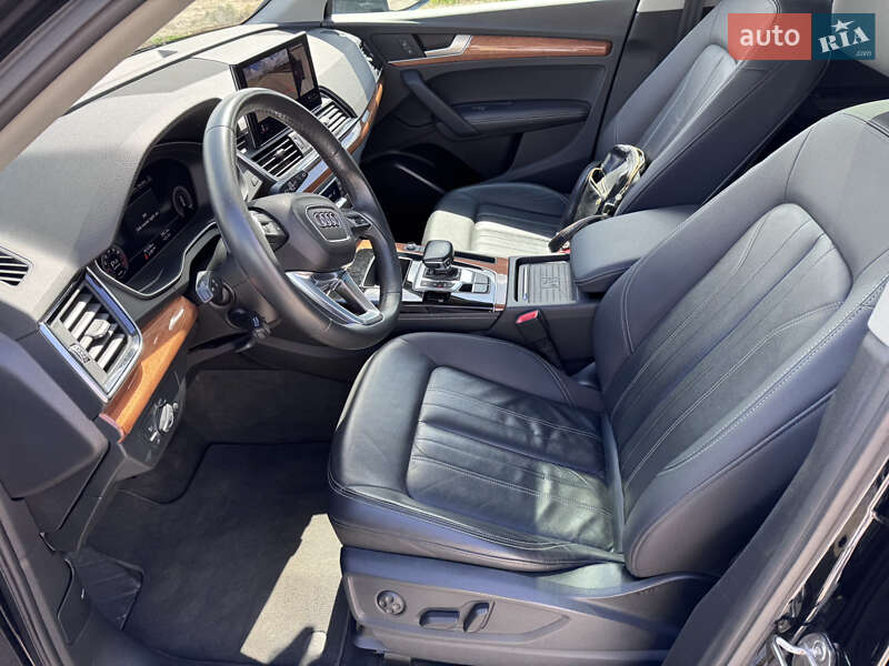 Позашляховик / Кросовер Audi Q5 2020 в Рівному
