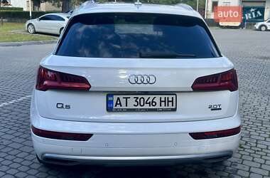 Позашляховик / Кросовер Audi Q5 2018 в 