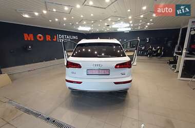 Внедорожник / Кроссовер Audi Q5 2018 в 
