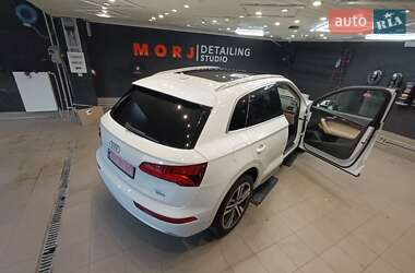 Внедорожник / Кроссовер Audi Q5 2018 в 