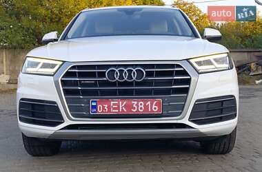 Внедорожник / Кроссовер Audi Q5 2018 в 