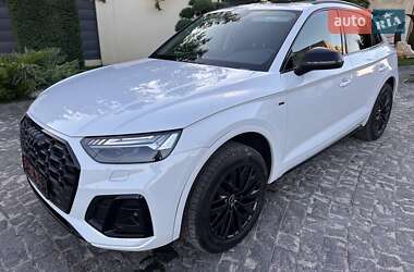 Внедорожник / Кроссовер Audi Q5 2023 в 