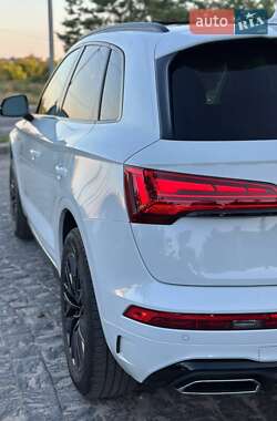 Внедорожник / Кроссовер Audi Q5 2023 в 