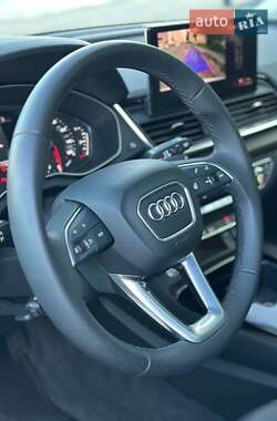 Внедорожник / Кроссовер Audi Q5 2023 в 