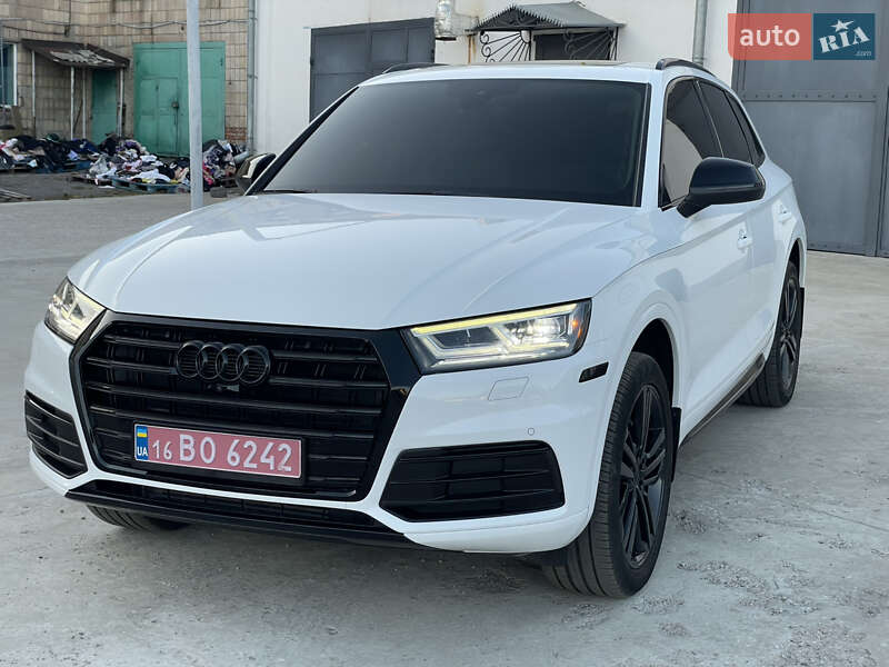 Позашляховик / Кросовер Audi Q5 2018 в Лубнах