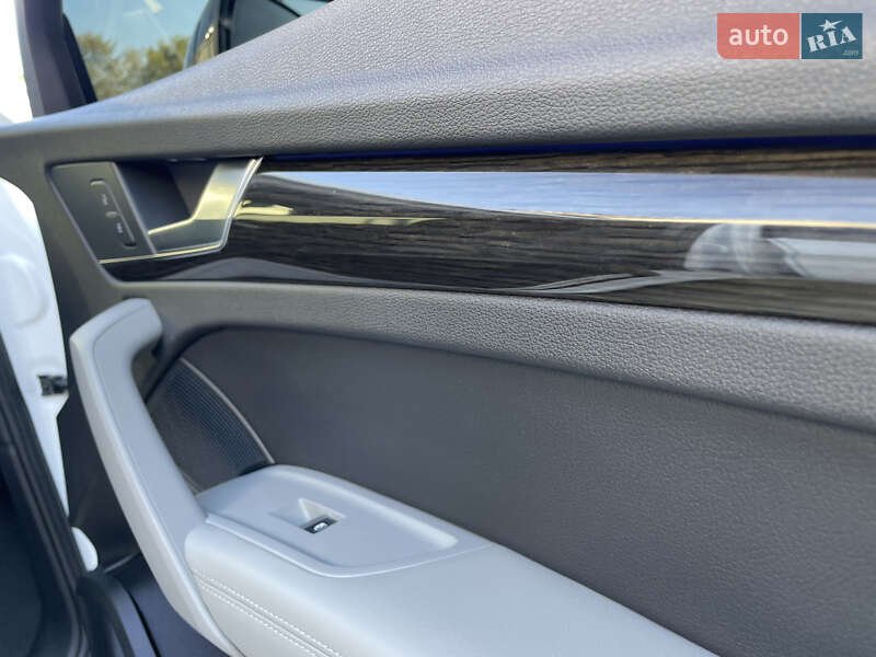 Позашляховик / Кросовер Audi Q5 2018 в Лубнах