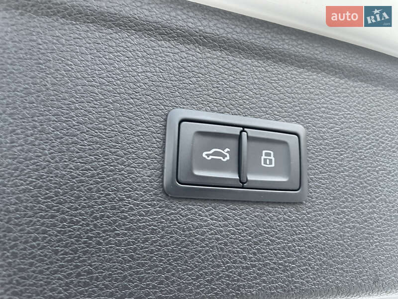 Позашляховик / Кросовер Audi Q5 2018 в Лубнах