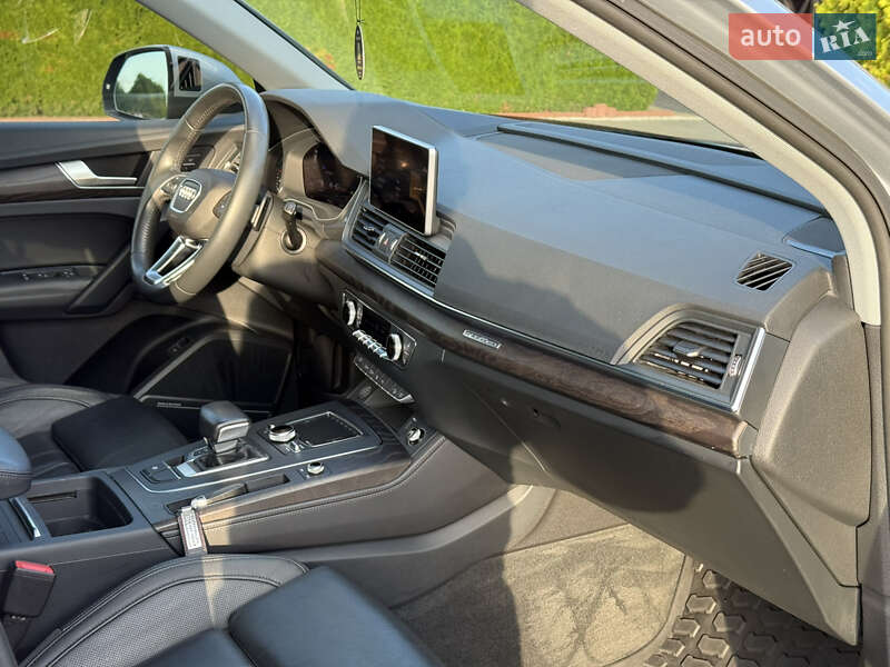 Внедорожник / Кроссовер Audi Q5 2018 в Стрые