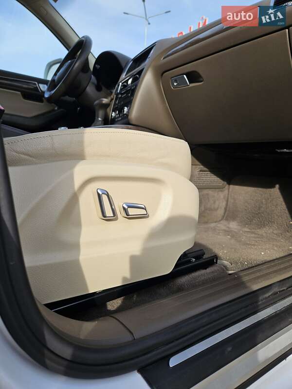 Внедорожник / Кроссовер Audi Q5 2012 в Одессе