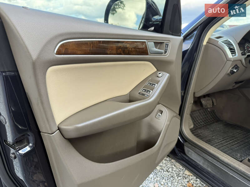 Внедорожник / Кроссовер Audi Q5 2015 в Стрые