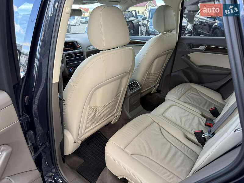 Внедорожник / Кроссовер Audi Q5 2015 в Стрые