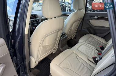 Позашляховик / Кросовер Audi Q5 2015 в 