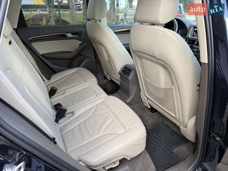 Внедорожник / Кроссовер Audi Q5 2015 в Стрые