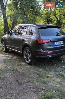 Внедорожник / Кроссовер Audi Q5 2012 в 