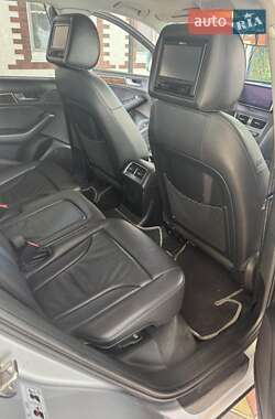 Внедорожник / Кроссовер Audi Q5 2015 в 